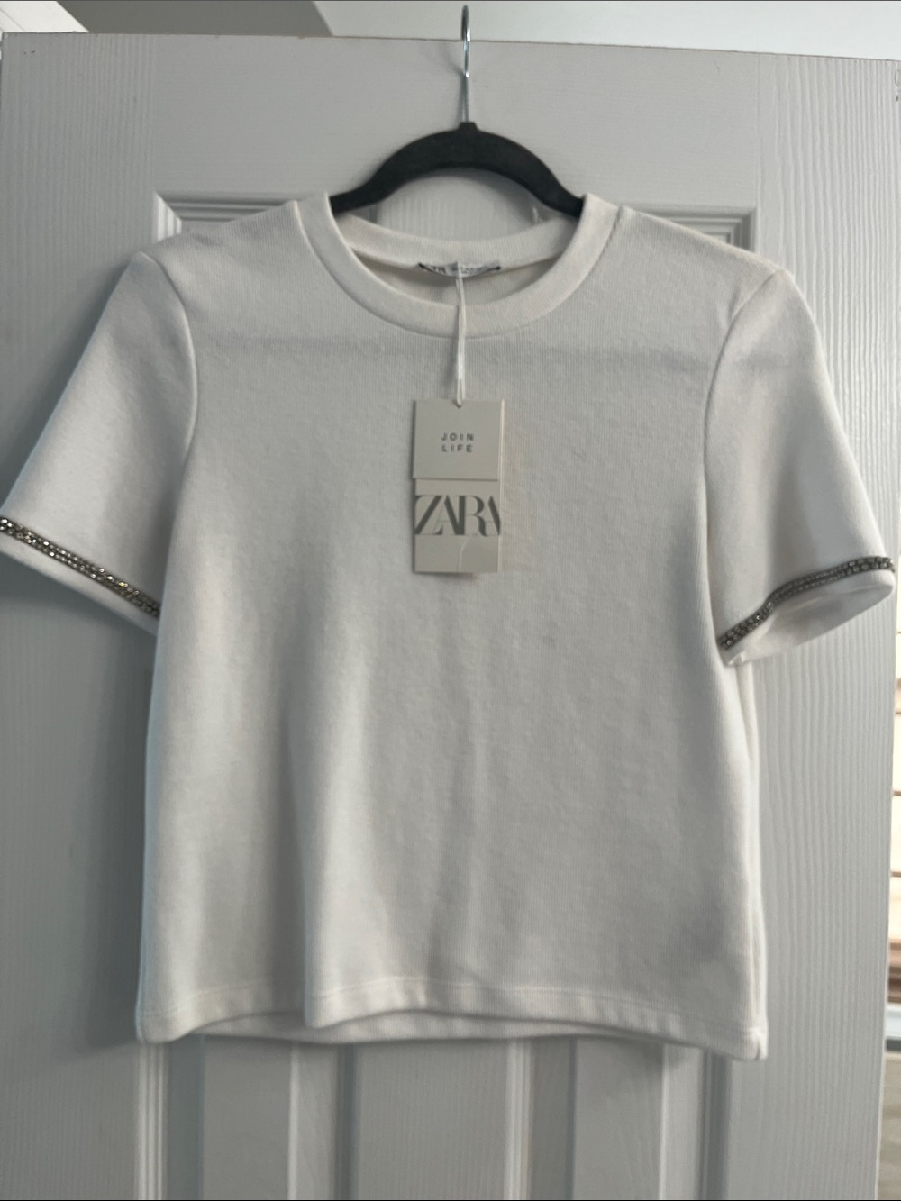 Zara White Short Sleeve Crewneck Top with Beaded Sleeve Trim